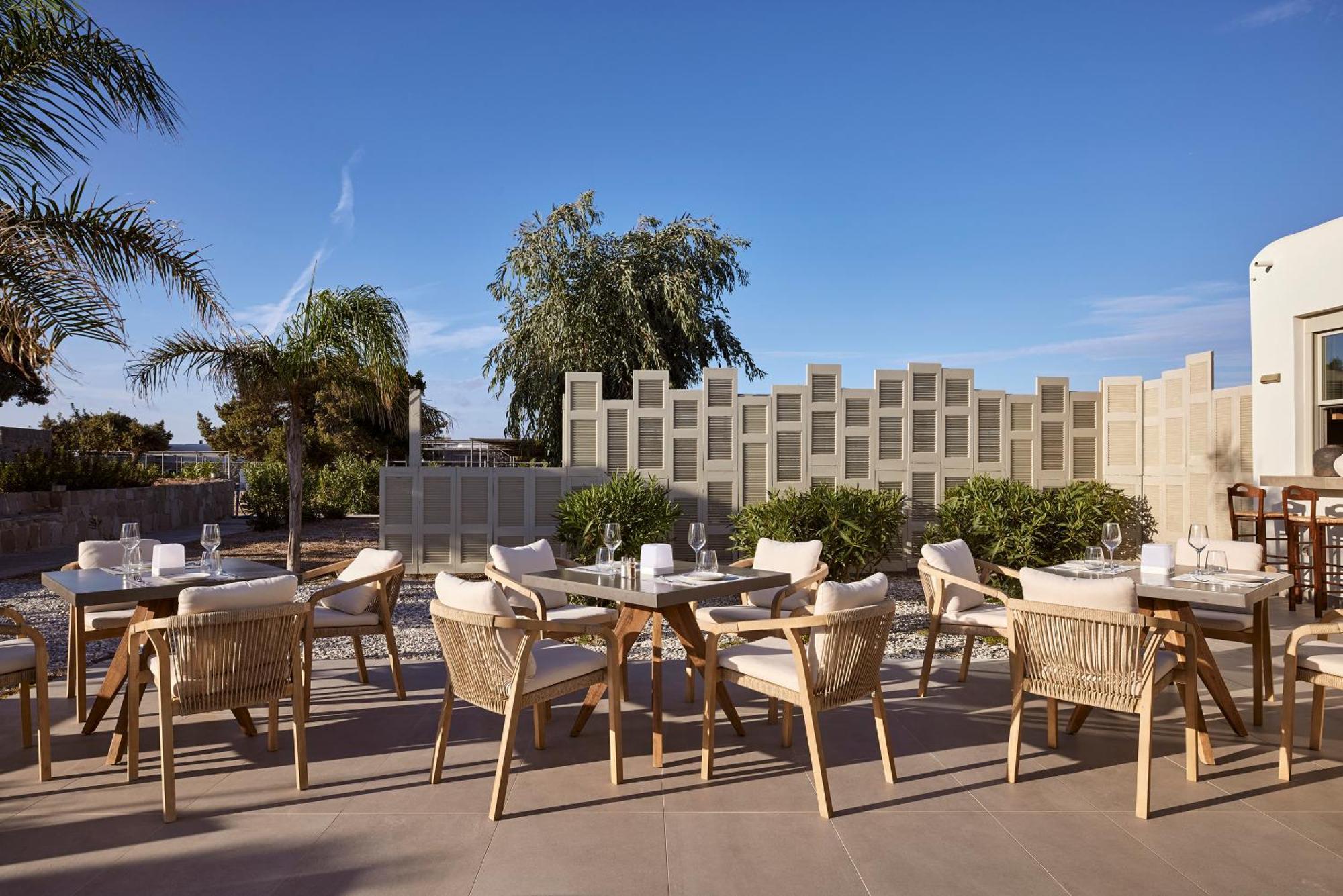 Hotel Milos Sea Resort Адамас Экстерьер фото